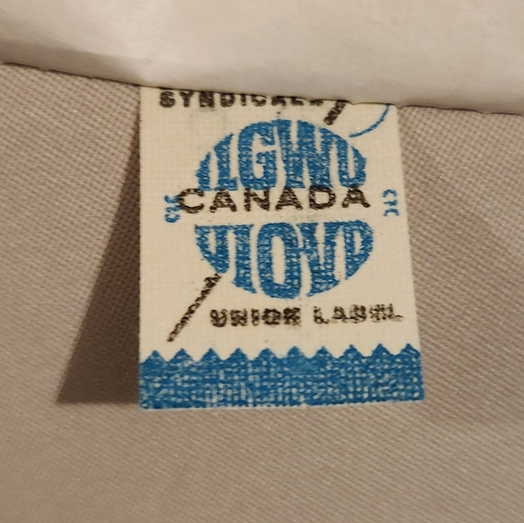 Beautiful Tailored Vintage White Trench Coat with Black Trim at Collar/Pocket - Picture 14 of 14